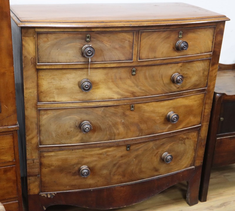 A Victorian mahogany bow-fronted chest of drawers, W.108cm, D.53cm, H.116cm